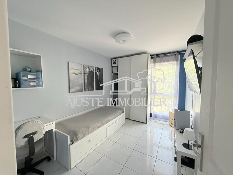 Appartement - 84 m² - 4 pièces