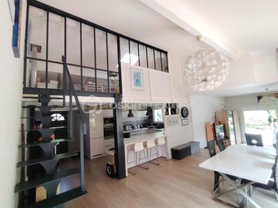 Maison d'architecte - 185 m² - 5 pièces