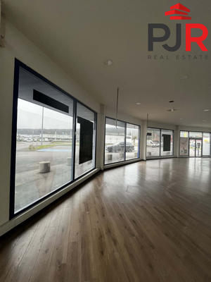 Local commercial - 306 m²