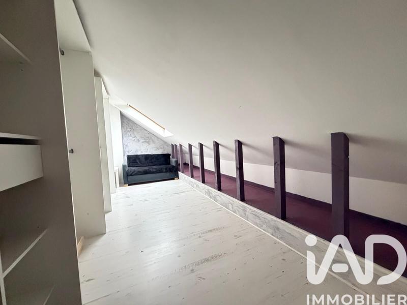 Maison - 180 m² - 8 pièces