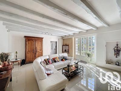 Maison - 214 m² - 7 pièces