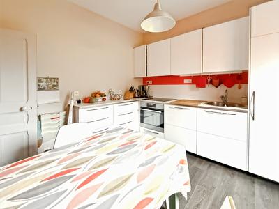 Maison - 110 m² - 6 pièces