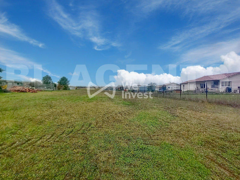 Terrain - 3 360 m²