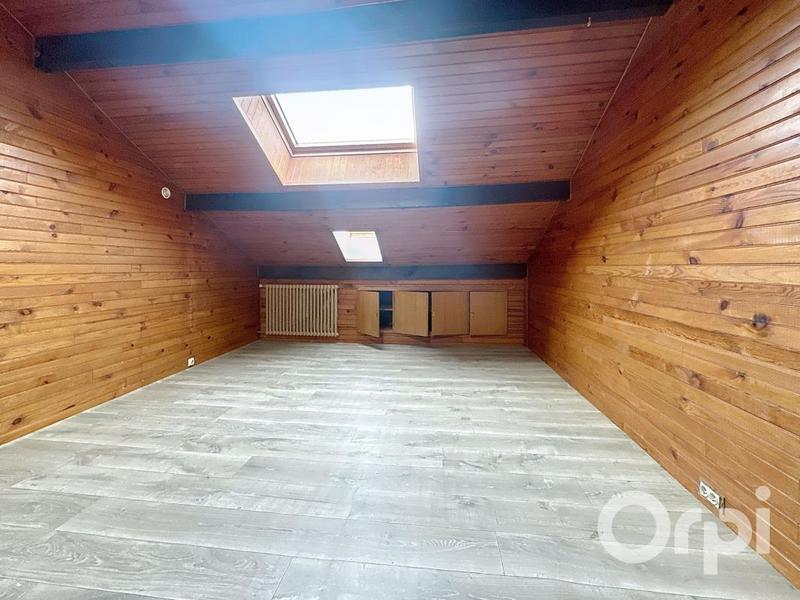 Appartement - 97 m² - 6 pièces