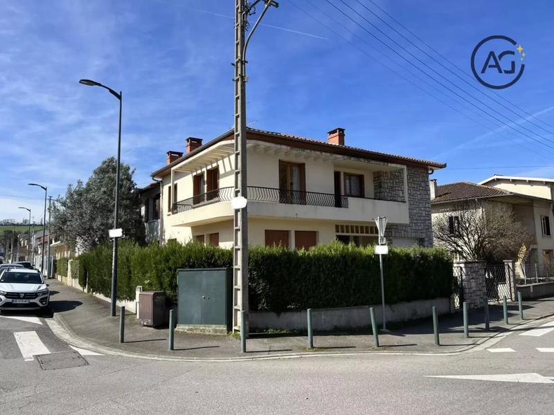 Maison - 156 m² - 7 pièces