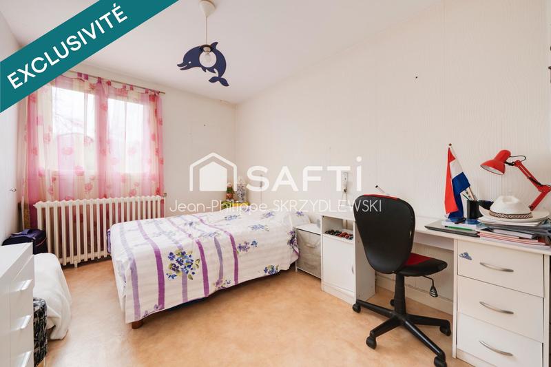 Maison - 90 m² - 5 pièces