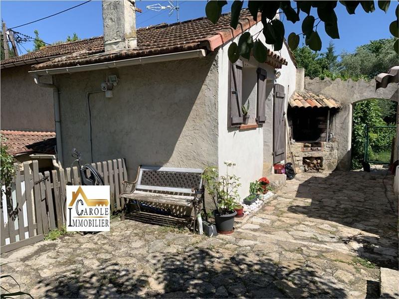 Propriété - 239 m² - 8 pièces