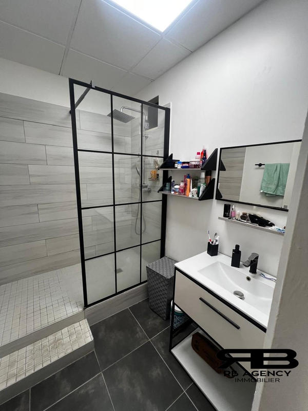 Appartement - 121 m² - 5 pièces