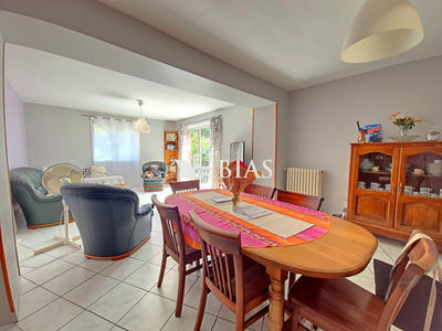 Maison - 130 m² - 6 pièces