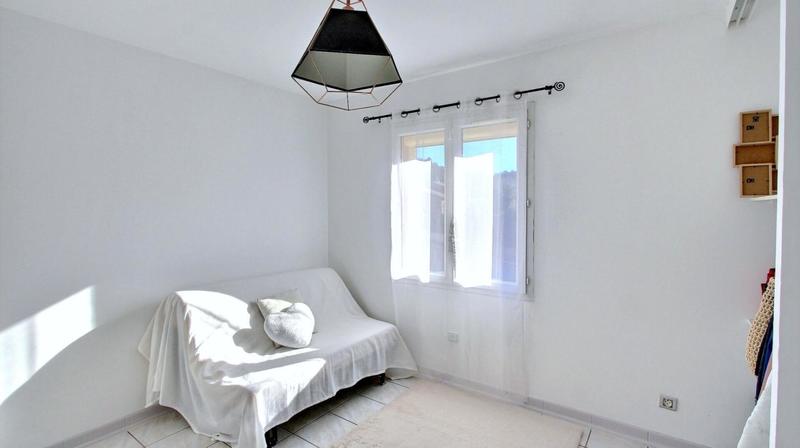 Maison - 97 m² - 4 pièces