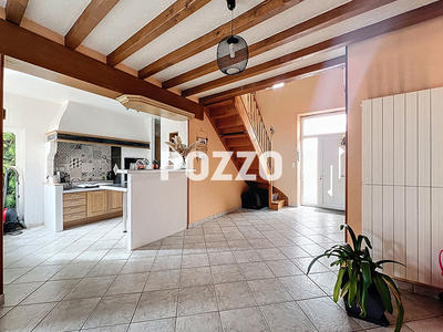 Maison - 123 m² - 5 pièces