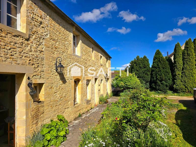 Maison - 200 m² - 6 pièces