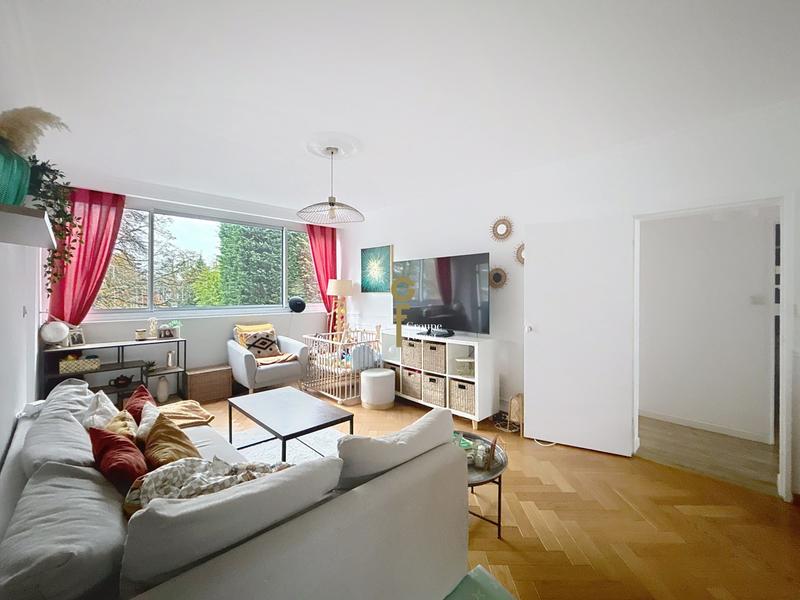 Appartement - 97 m² - 4 pièces