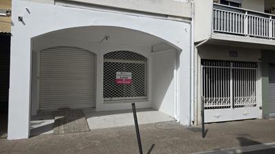 Local commercial - 66 m²