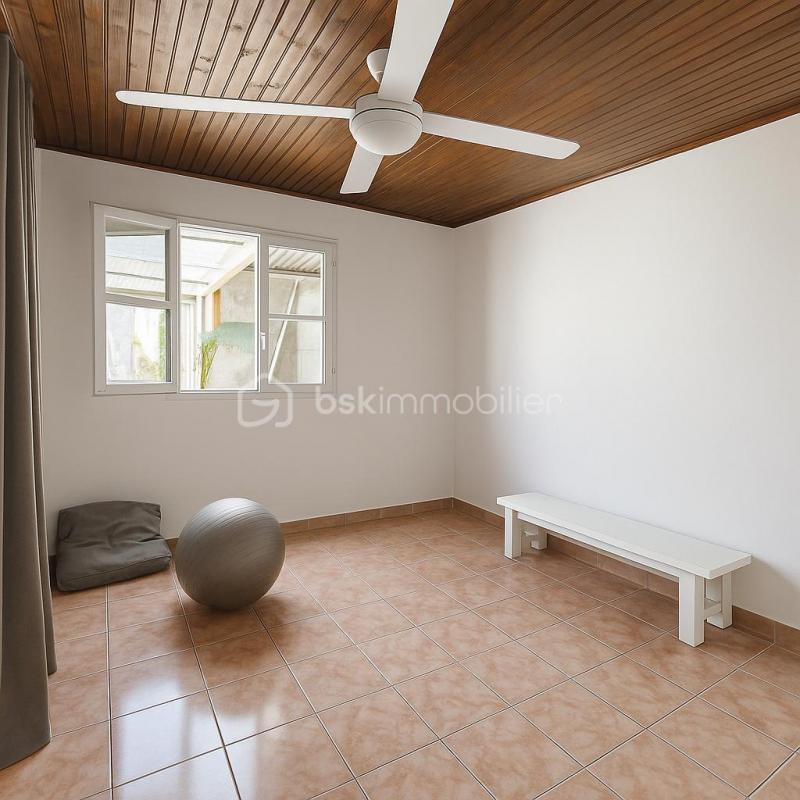 Maison - 93 m² - 5 pièces