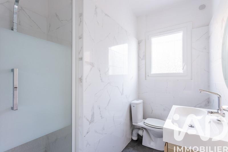 Maison - 208 m² - 8 pièces