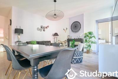 Chambre - 13 m² - 1 pièce