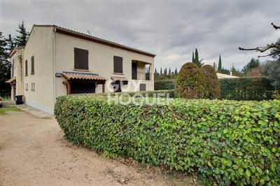 Maison - 298 m² - 11 pièces