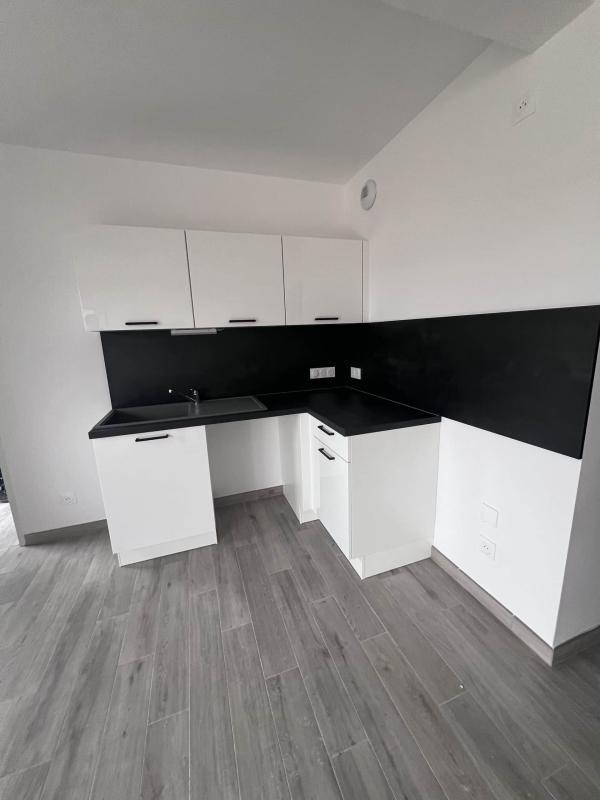 Pavillon - 93 m² - 4 pièces