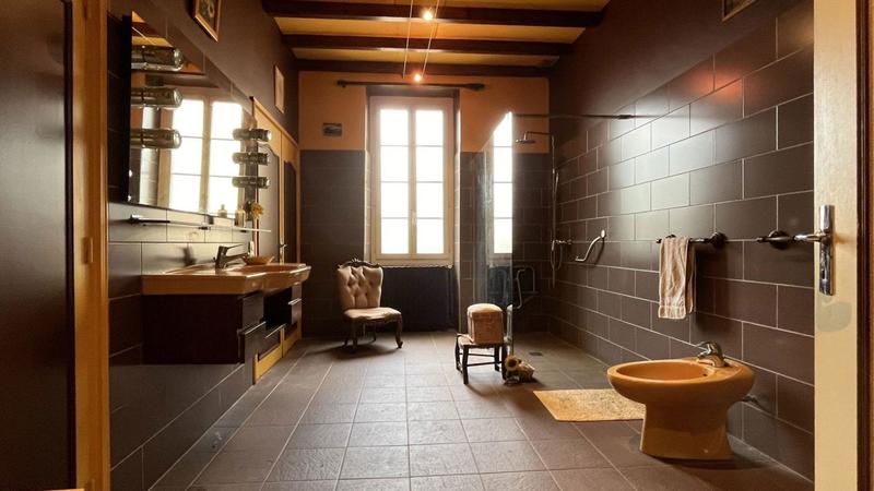 Maison de maîtres - 300 m² - 7 pièces