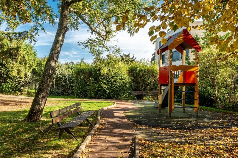 Appartement - 82 m² - 4 pièces