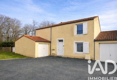 Maison - 103 m² - 4 pièces