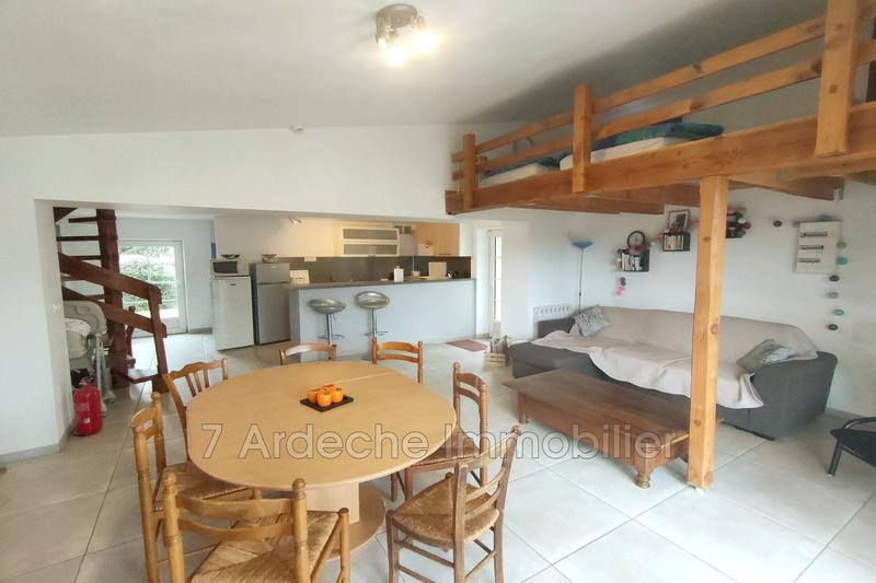 Maison - 398 m² - 13 pièces