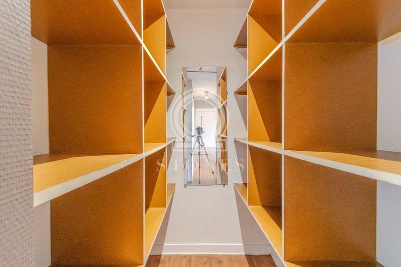 Appartement - 92 m² - 4 pièces