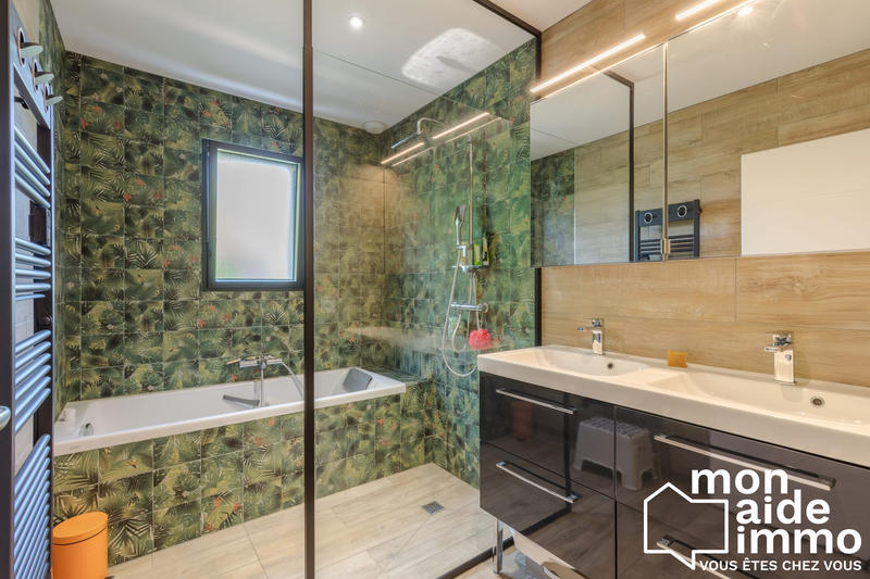 Maison - 123 m² - 6 pièces