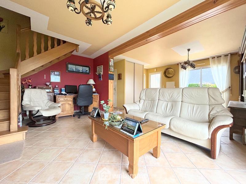 Maison - 95 m² - 5 pièces