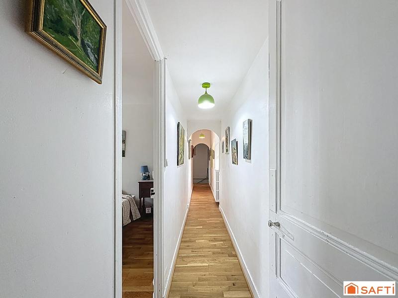 Maison - 220 m² - 7 pièces