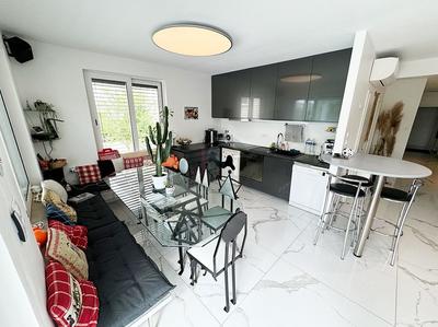 Appartement - 91 m² - 4 pièces