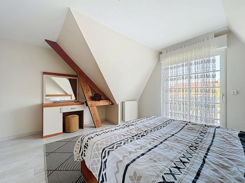 Maison traditionnelle - 160 m² - 6 pièces