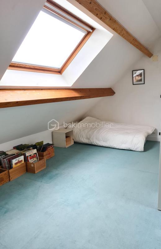 Maison - 250 m² - 11 pièces