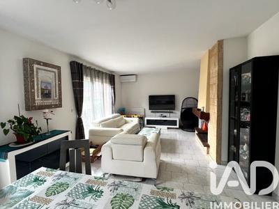 Maison - 137 m² - 8 pièces