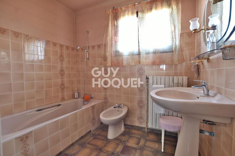 Maison - 138 m² - 7 pièces