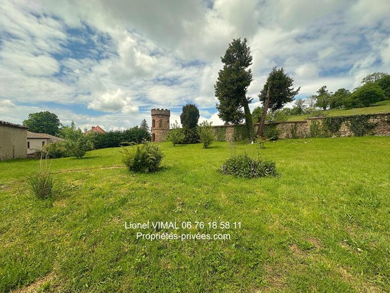 Maison - 868 m² - 23 pièces