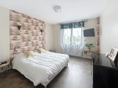 Villa - 152 m² - 6 pièces