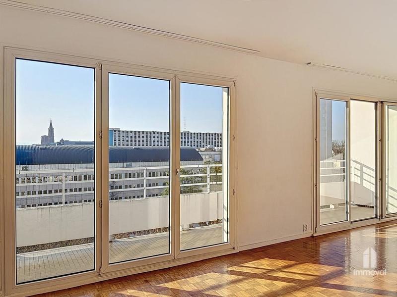 Appartement - 93 m² - 4 pièces