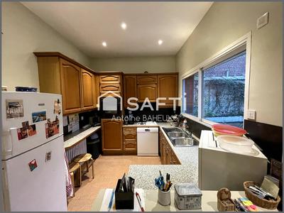 Maison - 229 m² - 9 pièces