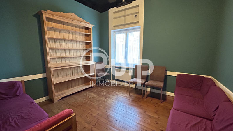 Appartement - 127 m² - 6 pièces