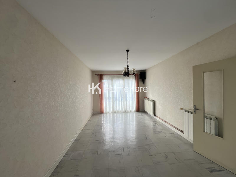 Maison - 80 m² - 5 pièces