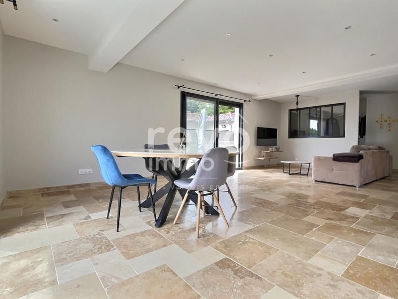 Maison - 137 m² - 5 pièces