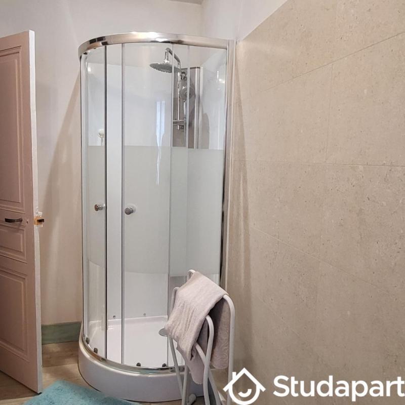 Chambre - 14 m² - 1 pièce