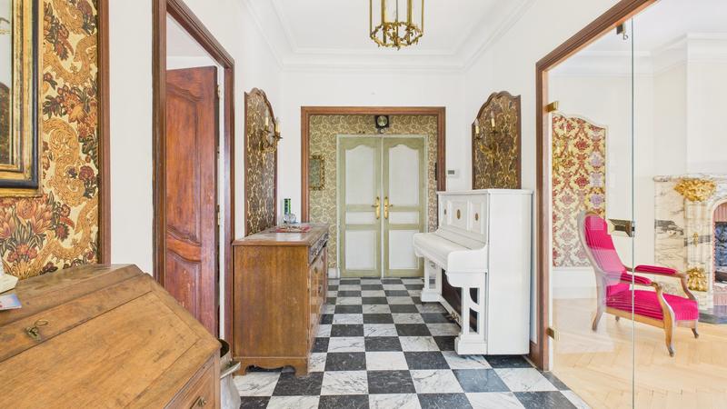 Maison - 278 m² - 10 pièces