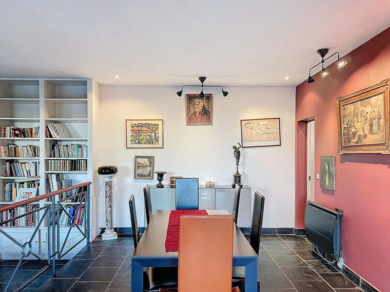 Maison - 180 m² - 8 pièces