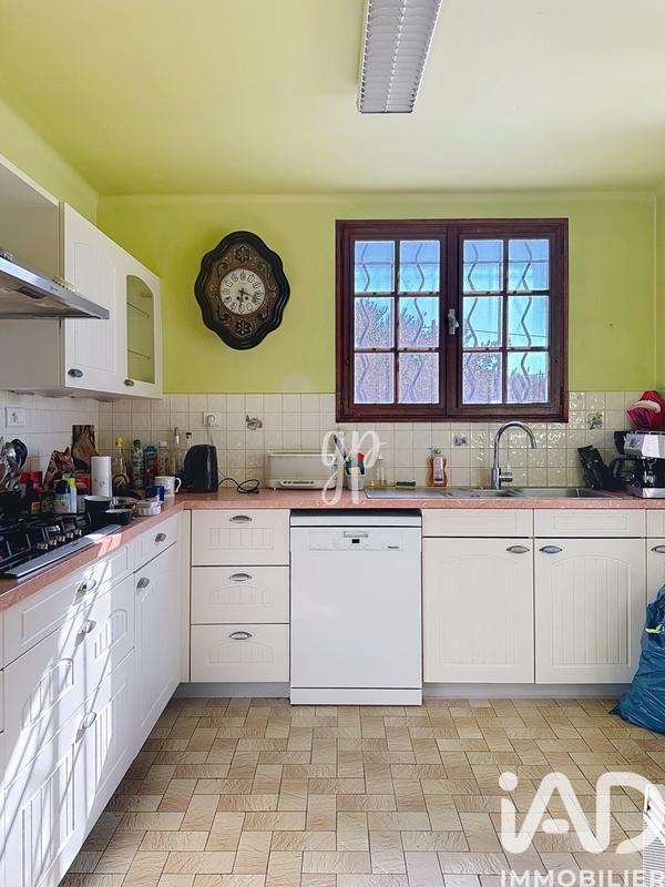 Maison - 233 m² - 7 pièces