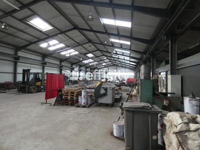 Bureau - 1 422 m² - 4 pièces