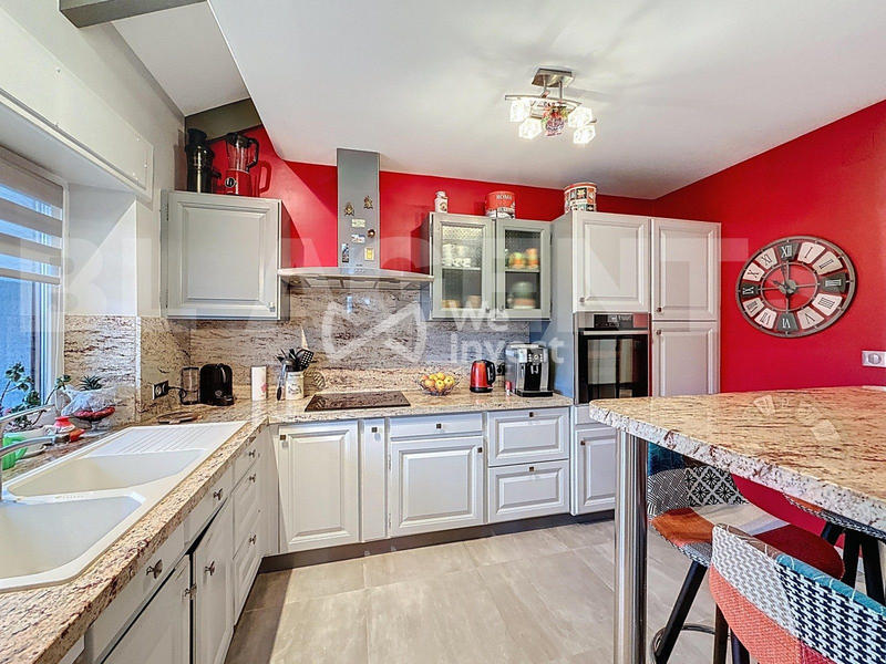 Maison - 187 m² - 6 pièces