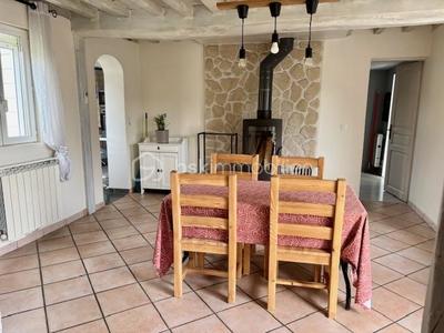 Maison - 121 m² - 7 pièces